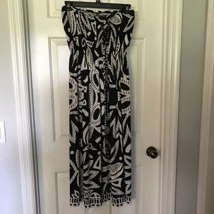 Magic Black and White Strapless Dress